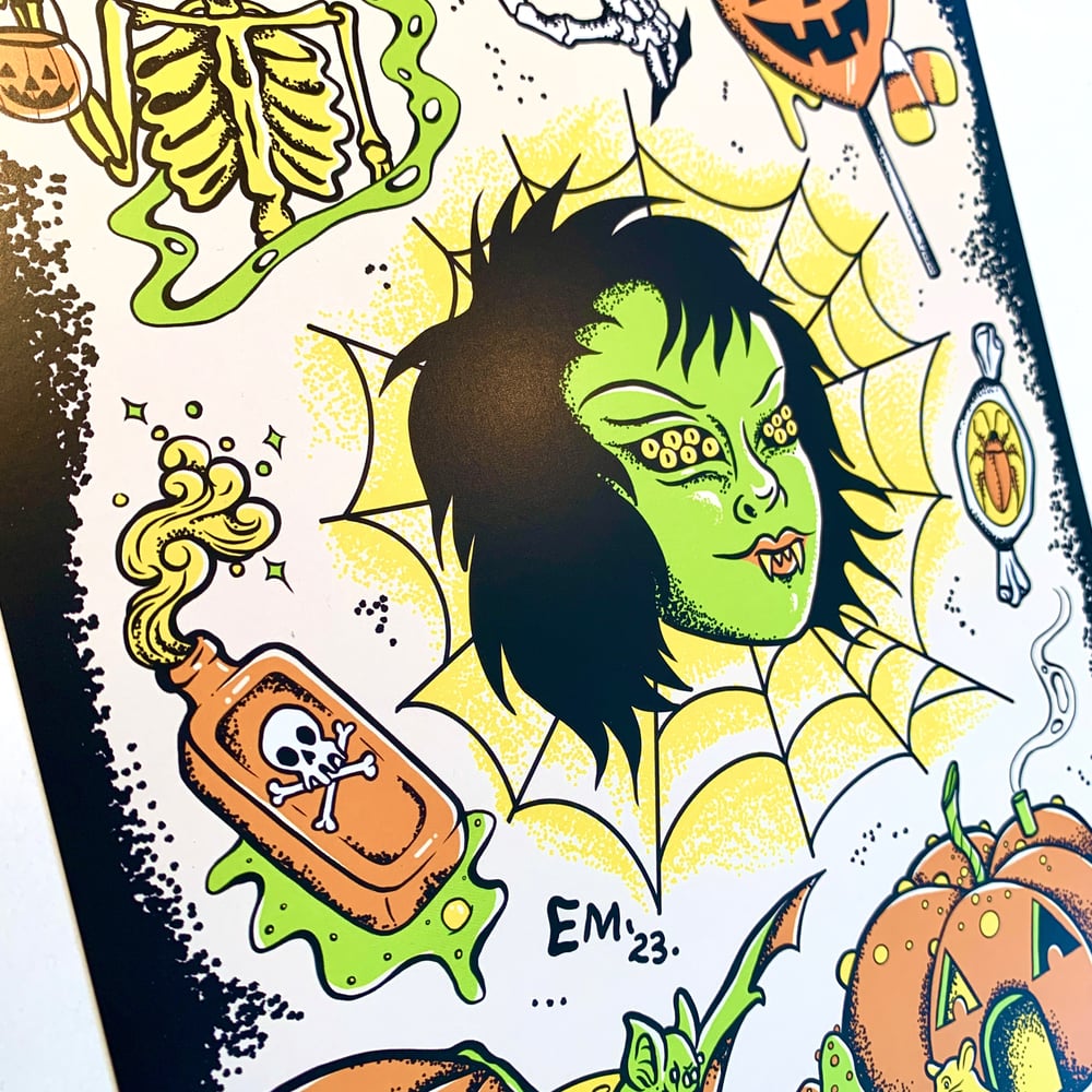 Green Halloween Emetic Art Flash Print