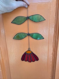 Image 1 of Stained glass Red Daisy 02