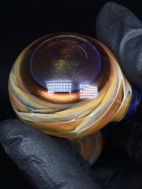 Small Fume Caramel Sparkle Image 4