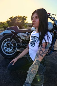 Image 3 of women’s cropped ribbed tee 