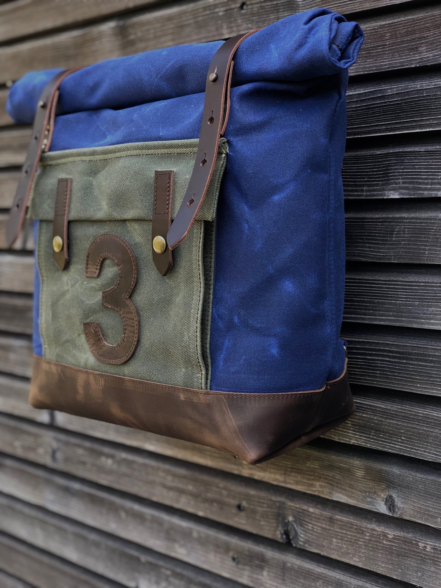 Image of Motorcycle bag in waxed canvas waterproof with leather base