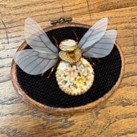 Image 1 of Jewellery bee  (a, 2x2.5 inches) 