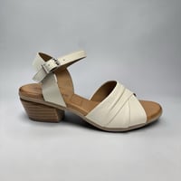 Image 1 of ROAMERS KATE CREMA