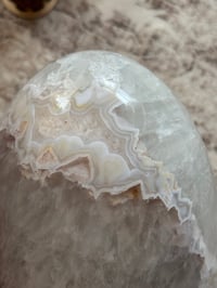Image 9 of XXL AGATE X QUARTZ EGG -MADAGASCAR-