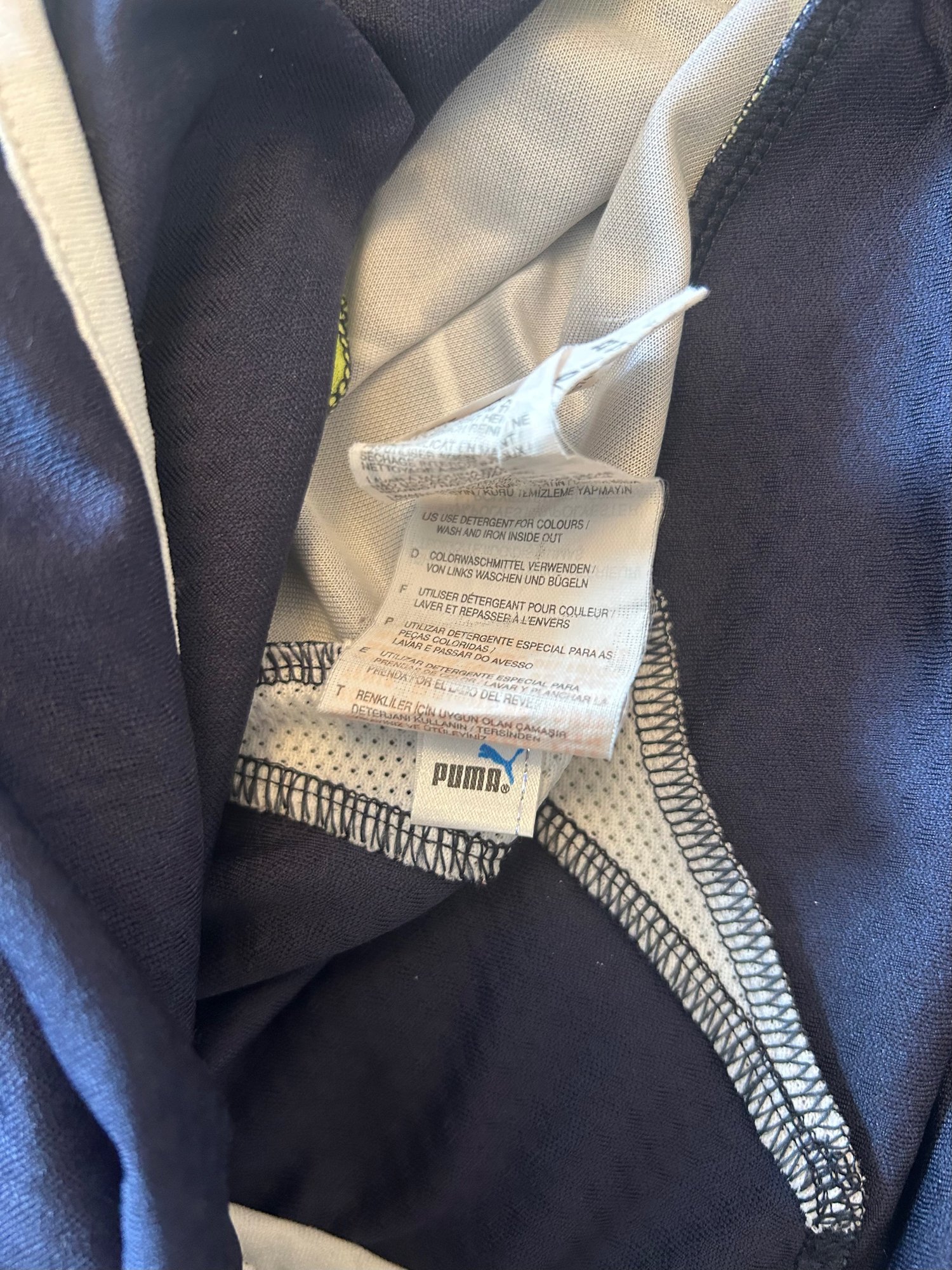 Image of Tottenham Hotspur “MODRIĆ 14” 2010/11 Third Shirt + PL patches (L)