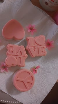 Image 2 of Tropical Bliss Goat Milk Soap