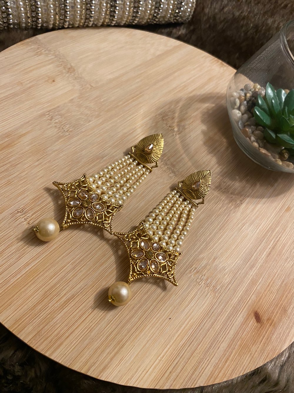 Peals earrings design 2