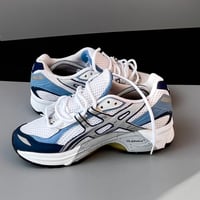 Image 3 of size us9.5 uk7.5 eu41.5 cm26