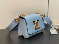 Image 5 of WINTER BLUE PURSE