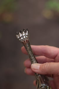 Image 2 of Kleinere Zuckerzange mit Dachspfoten, historistisch