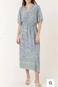 BLUE PAISLEY PRINT V-NECK & BACK MIDI DRESS