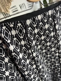 Image 3 of Elastic printed short skirt 
