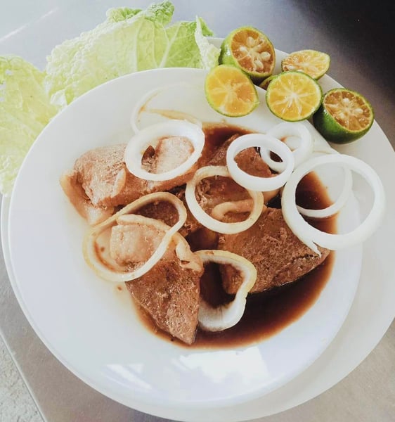 Image of Pork Bistig includes rice and drink with free delivery.