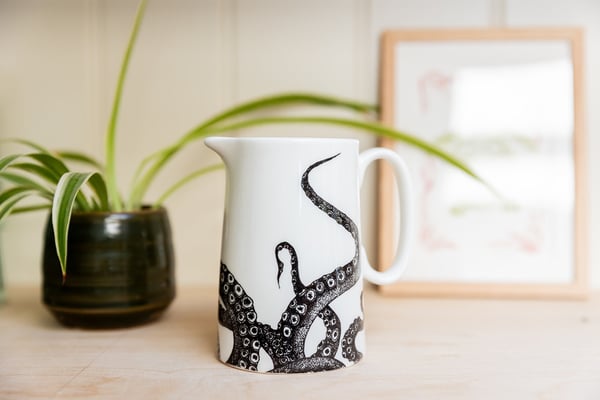 Image of Octopus tentacle  Jug