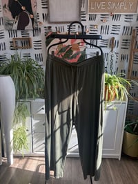 Image 3 of Ribbed 2 piece set olive 