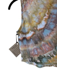 Image 7 of S Crop Fitted V Tank in Autumn Agate Ice Dye
