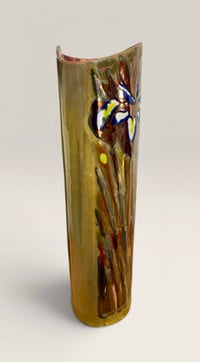 Image 4 of “Iris” reduction lustre vase