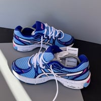 Image 3 of  size: us7.5 uk5.5 eu39 cm24.5