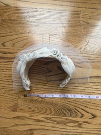 Image 12 of 1960s Flower Net Veil