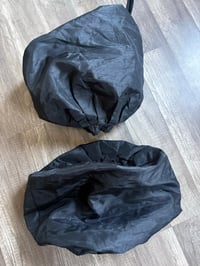Puffy sleeve cuffs 