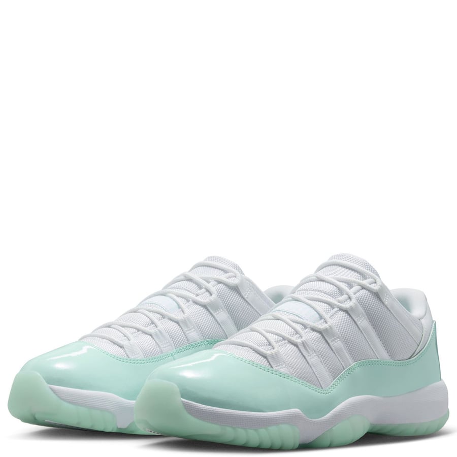 Image of Jordan Retro 11 low “igloo”