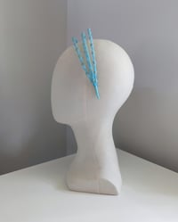 Image 4 of TRIPLE STRAND BEAD AND MESH CROWN : AQUA