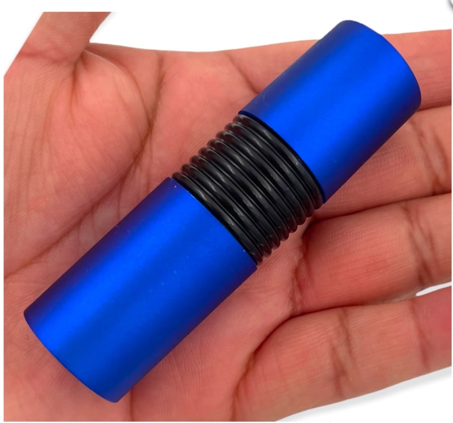 Image of Pucker-Up Lipstick Knife (BLUE)