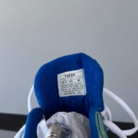 Image 4 of size us8.5 uk6.5 eu40 cm25.5
