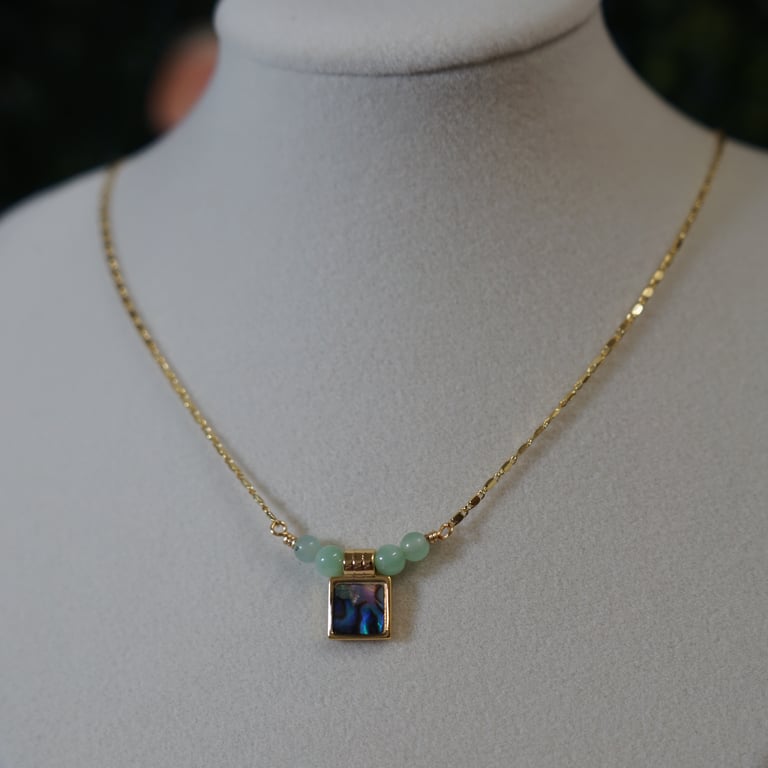 abalone x jade necklaces Image 3