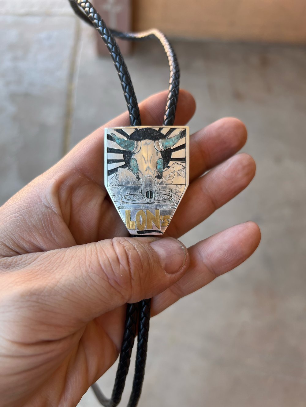 Lons bolo tie 