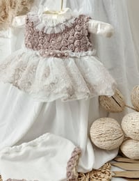 Image 4 of Photo prop - Newborn girls photography set Anabelle - off white - latte