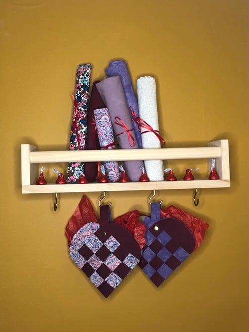 Image of Fabric Woven Heart Basket KIT