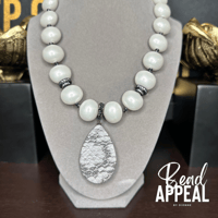 Image 9 of Shell Chips Pendant Pearl Necklace