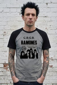 Image 1 of Camiseta Baseball Ramones (CBGB)
