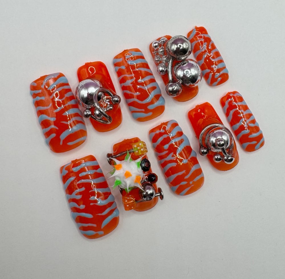 Image of zebra piercing set