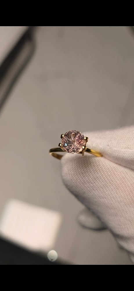 Image of Umba sapphire fantasy cut