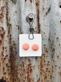 15mm ~ Stressed Orange Button Studs