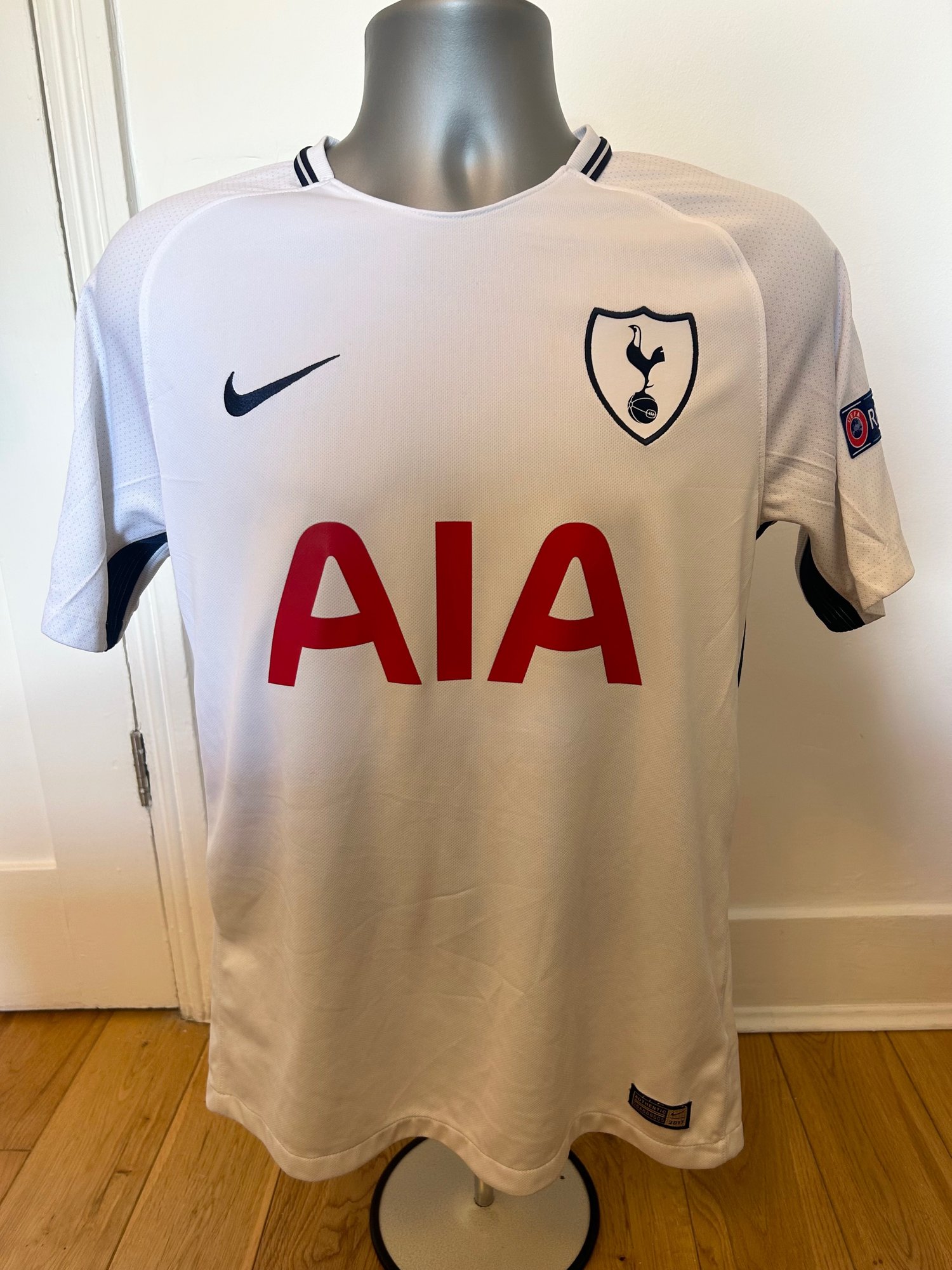 Image of Tottenham Hotspur “KANE 10” 2017/18 Home Shirt + UCL patches (M)
