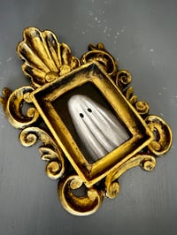 Image 3 of Retrato pequeño de fantasma 