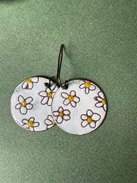 Image 3 of Daisy Do’s 