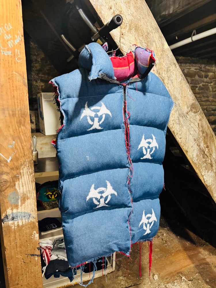 Image of PUFFER DENIM OVERSIZED VEST