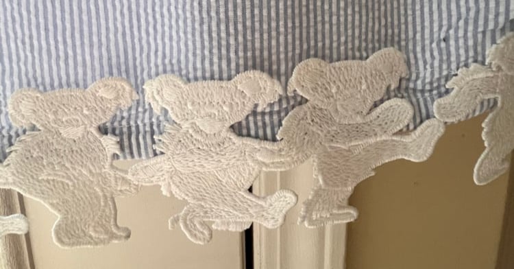 Image of Dancing bear trim