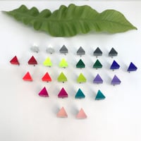 Image 2 of Triangle xs color