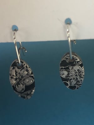 Image of Hanging Earrings 