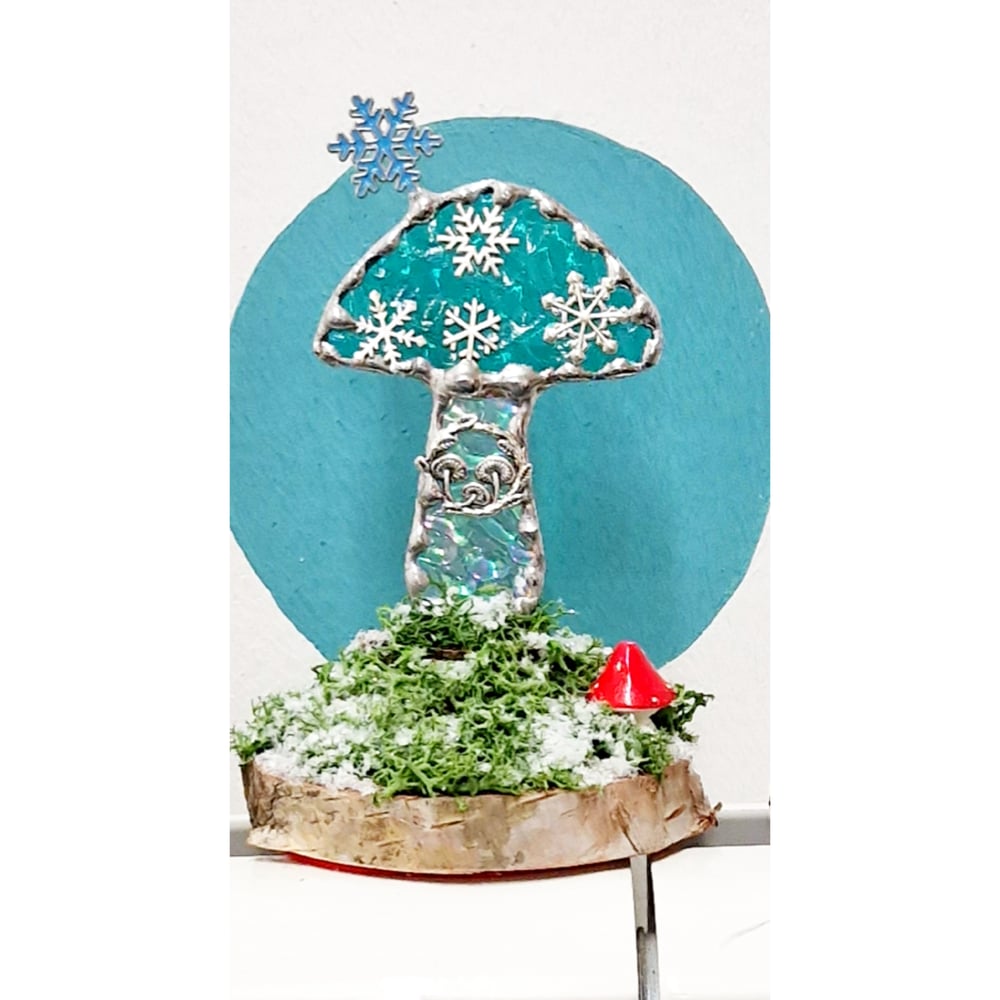 Image of Freestanding Christmas Toadstool 