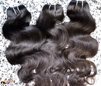 Image 2 of Lux Virgin Body Wave