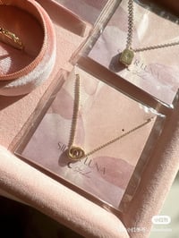 Image 3 of circle necklace 环扣项链