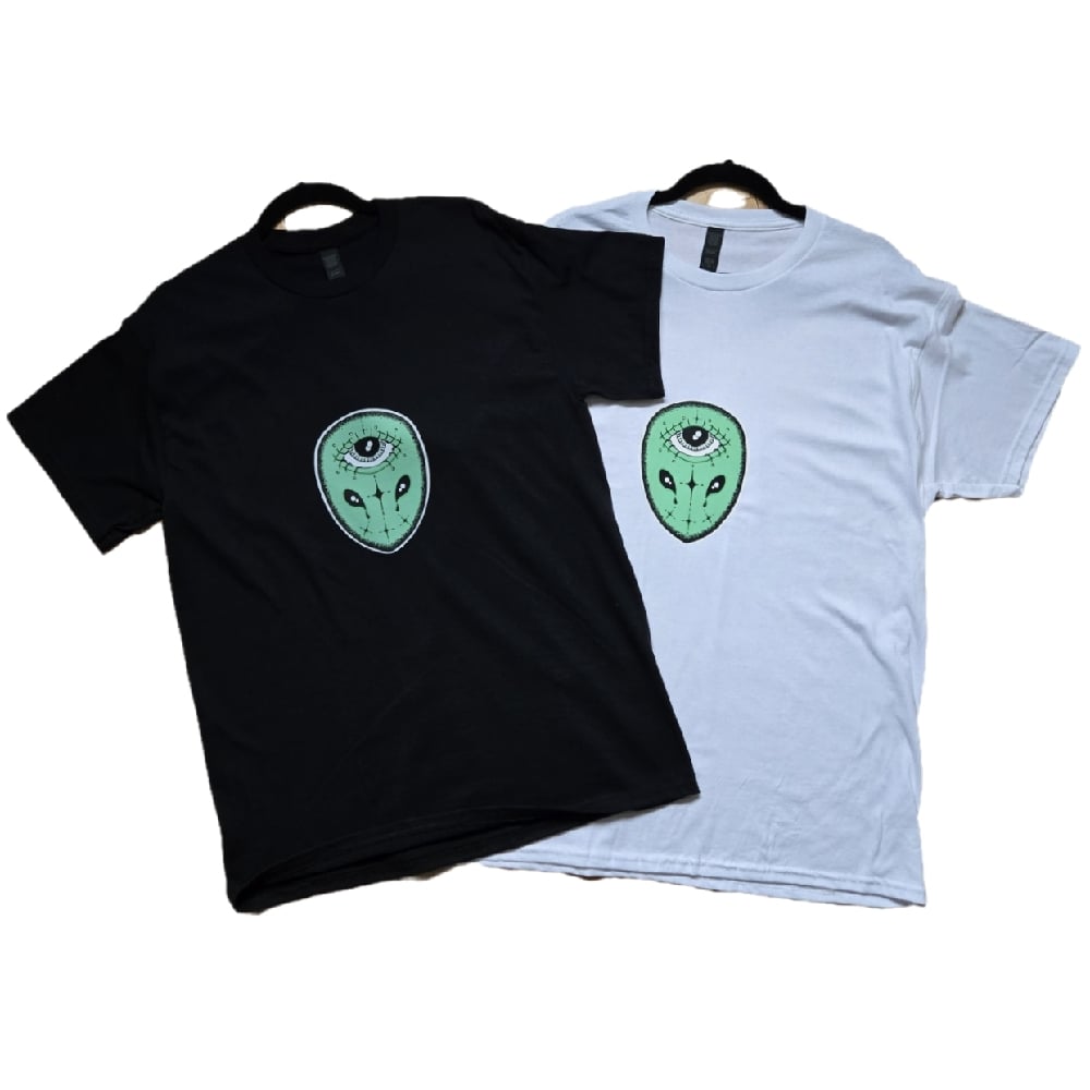 Image of Green Alien Head tee