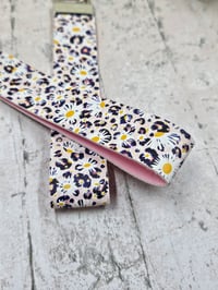Image 7 of Daisy Leopard Wristlet Keyring