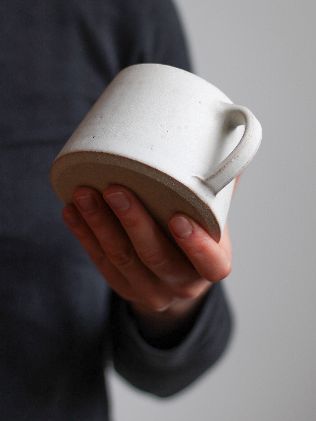 Image of short mug in ivory (grogged clay)